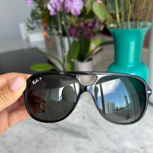 Ray-Ban Black Aviator Sunglasses